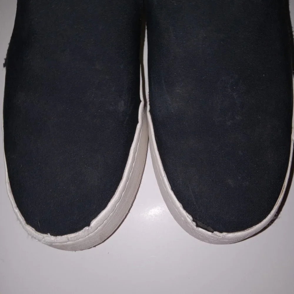 VINCE – Warren Black Slip-On Platform Sneakers Women’s 7.5M – well loved